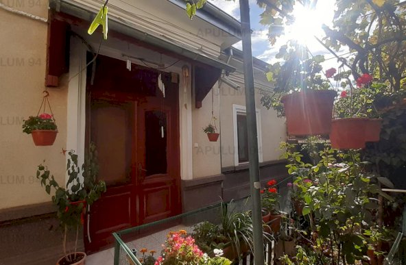 Vanzare Casa/Vila 5 camere ,zona Cartierul Armenesc ,strada Toamnei ,nr 114 ,298.000 €