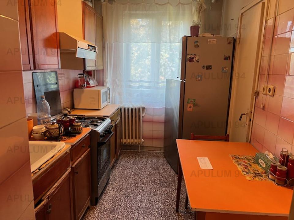 Vanzare Apartament 4 camere ,zona Drumul Taberei ,strada Istru Al. ,nr 3 ,130.000 €