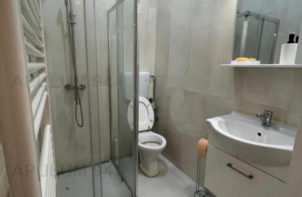 Inchiriere Apartament 3 camere ,zona Cismigiu ,strada Ion Brezoianu, actor ,nr - ,749 € /luna 