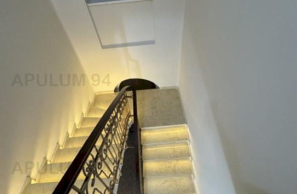 Inchiriere Casa/Vila 4 camere ,zona Unirii ,strada Anton Pann ,nr - ,1.500 € /luna 