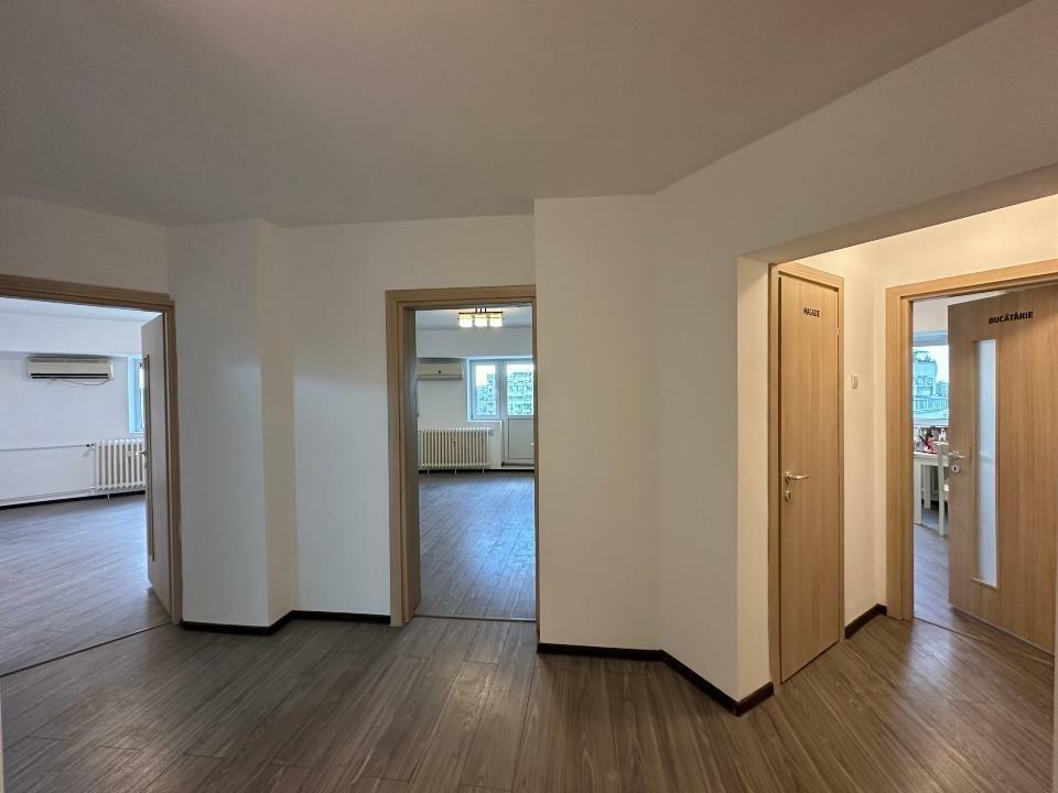 Vanzare Apartament 6 camere ,zona Piata Alba Iulia ,strada Decebal ,nr - ,398.000 €