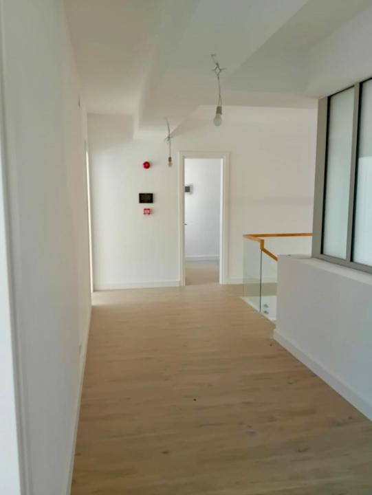 Inchiriere Apartament 5 camere ,zona Cartierul Armenesc ,strada Licurg ,nr 2 ,2.850 € /luna 