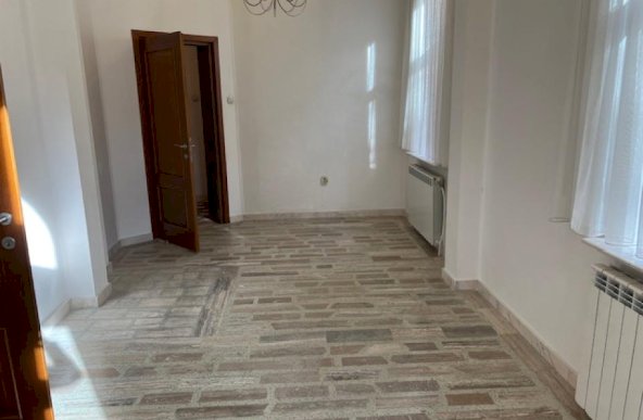 Apartament 4 camere in vila- Gara de Nord. 