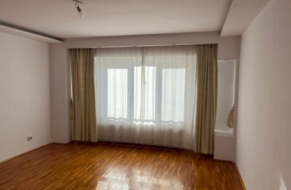 Vanzare Apartament 2 camere ,zona Unirii ,strada Octavian Goga ,nr 4 ,142.000 €