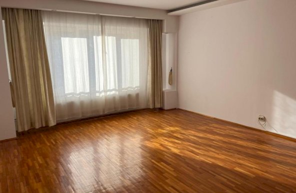 Vanzare Apartament 2 camere ,zona Unirii ,strada Octavian Goga ,nr 4 ,142.000 €