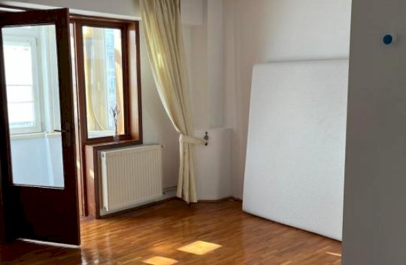 Vanzare Apartament 2 camere ,zona Unirii ,strada Octavian Goga ,nr 4 ,142.000 €