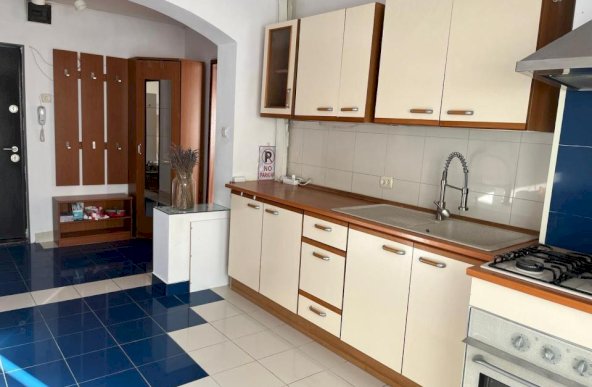 Vanzare Apartament 2 camere ,zona Unirii ,strada Octavian Goga ,nr 4 ,142.000 €