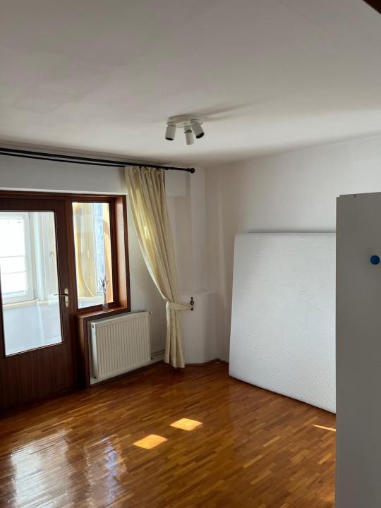 Vanzare Apartament 2 camere ,zona Unirii ,strada Octavian Goga ,nr 4 ,142.000 €