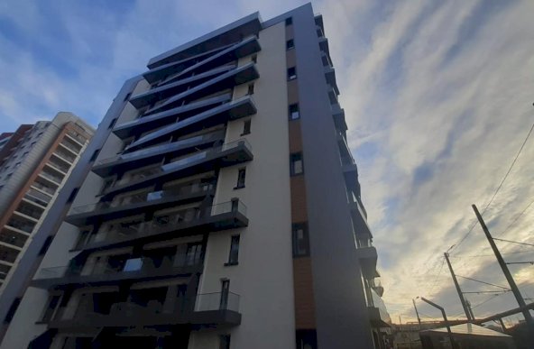 Vanzare Apartament 4 camere ,zona Centrul Civic ,strada Calea Dudesti ,nr 196 ,455.000 €