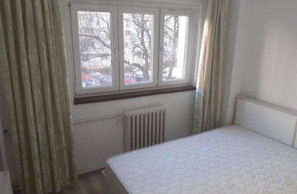 Vanzare Apartament 3 camere ,zona Basarabia ,strada Chisinau ,nr 8 ,129.000 €