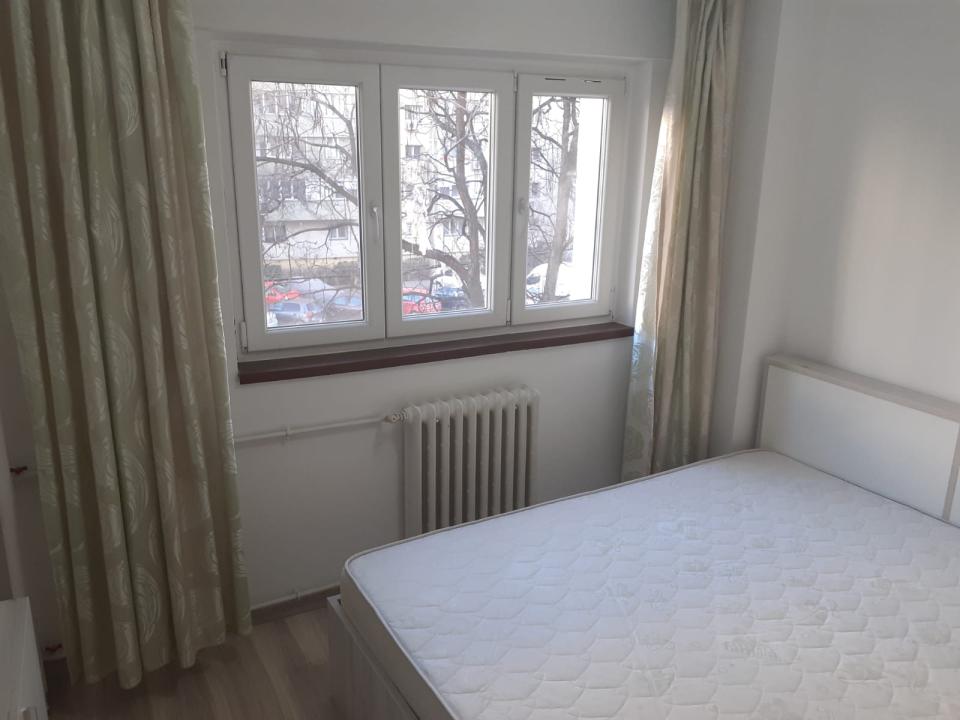 Vanzare Apartament 3 camere ,zona Basarabia ,strada Chisinau ,nr 8 ,129.000 €