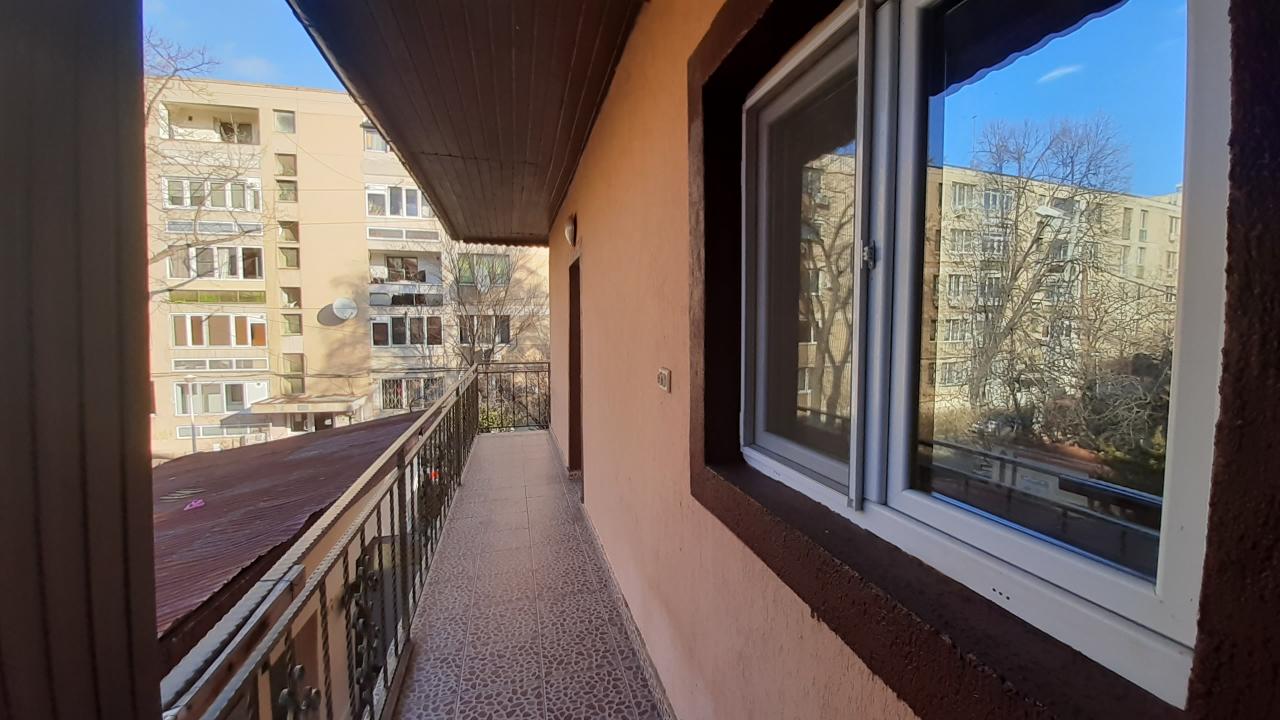 Inchiriere Apartament 2 camere ,zona Baba Novac ,strada Tarancutei ,nr 27 ,700 € /luna 