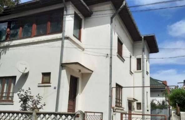 Vanzare Casa/Vila 5 camere ,zona Carol ,strada Dumitru Tacu ,nr 25 ,490.000 €