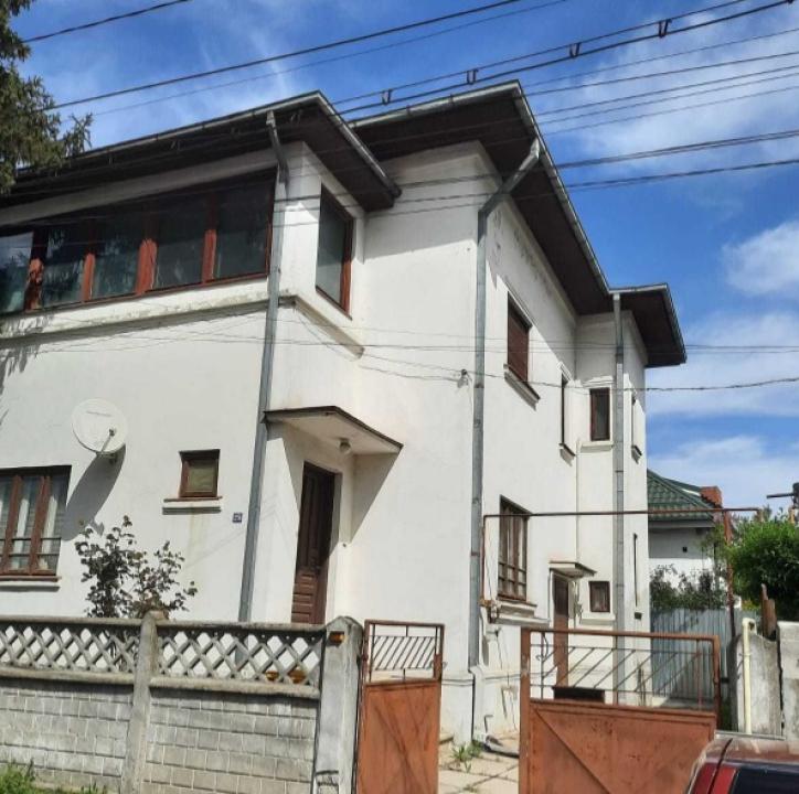 Vanzare Casa/Vila 5 camere ,zona Carol ,strada Dumitru Tacu ,nr 25 ,490.000 €