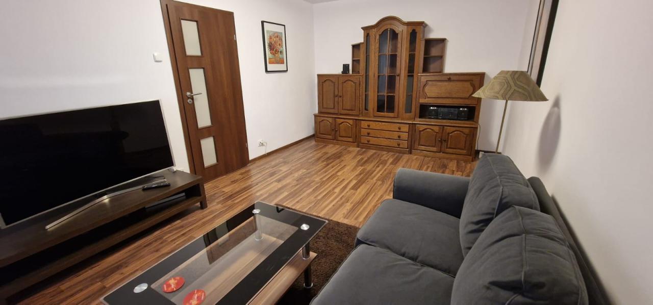 Inchiriere Apartament 2 camere ,zona Pantelimon ,strada Cislau Al. ,nr 12 ,440 € /luna 