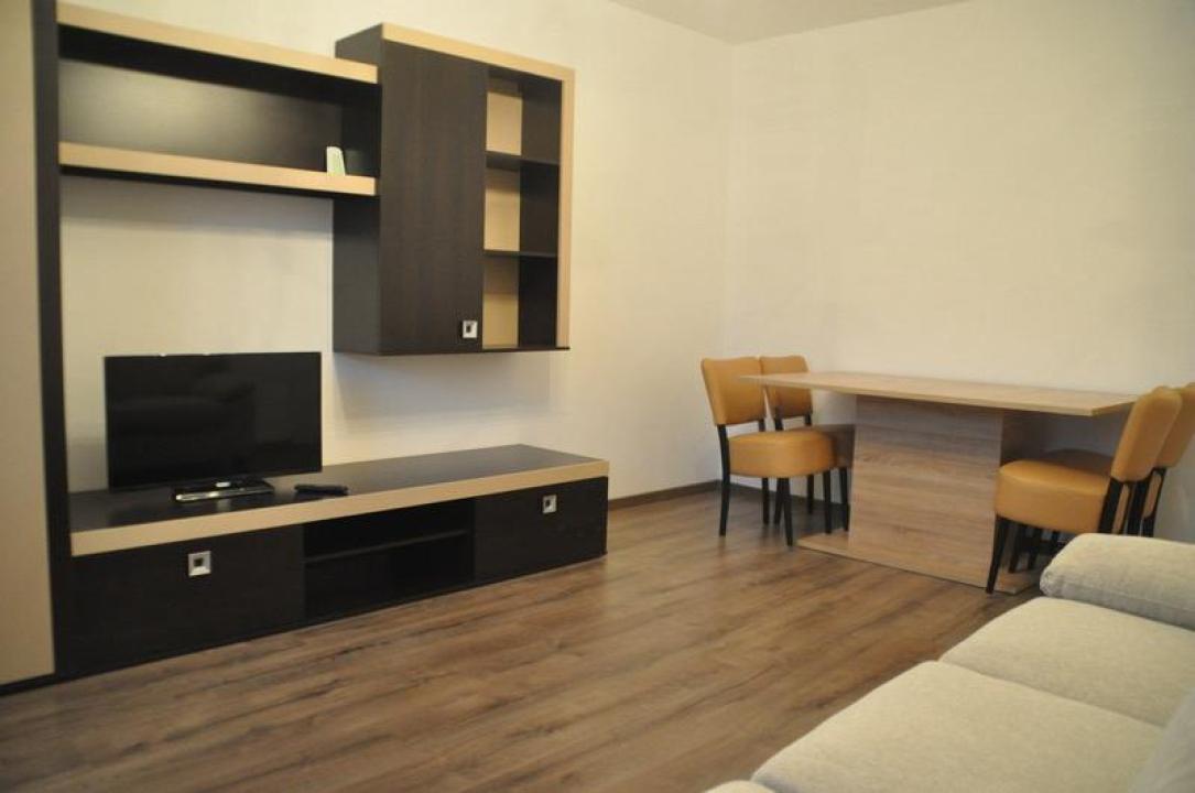 Vanzare Apartament 4 camere ,zona Berceni ,strada Spinis ,nr 9 ,110.000 €