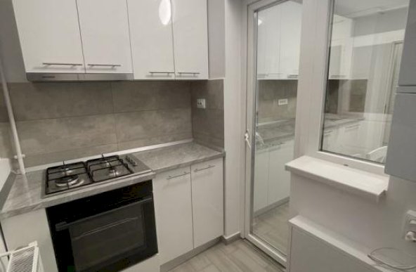 Inchiriere Apartament 3 camere ,zona Dristor ,strada Racari ,nr - ,850 € /luna 