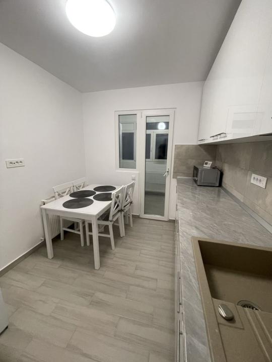 Inchiriere Apartament 3 camere ,zona Dristor ,strada Racari ,nr - ,850 € /luna 