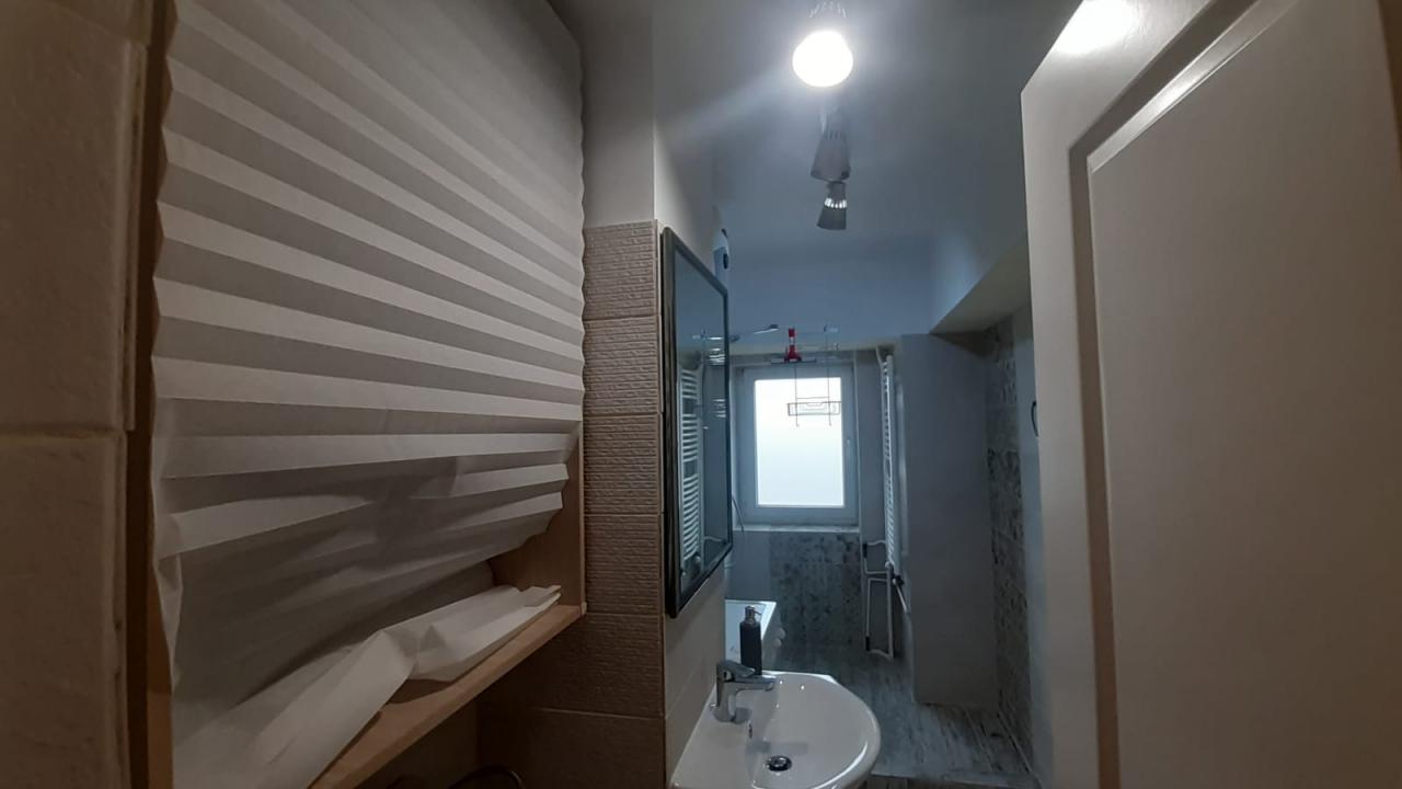 Inchiriere Apartament 2 camere ,zona Piata Alba Iulia ,strada Piata Alba Iulia ,nr 4 ,550 € /luna 