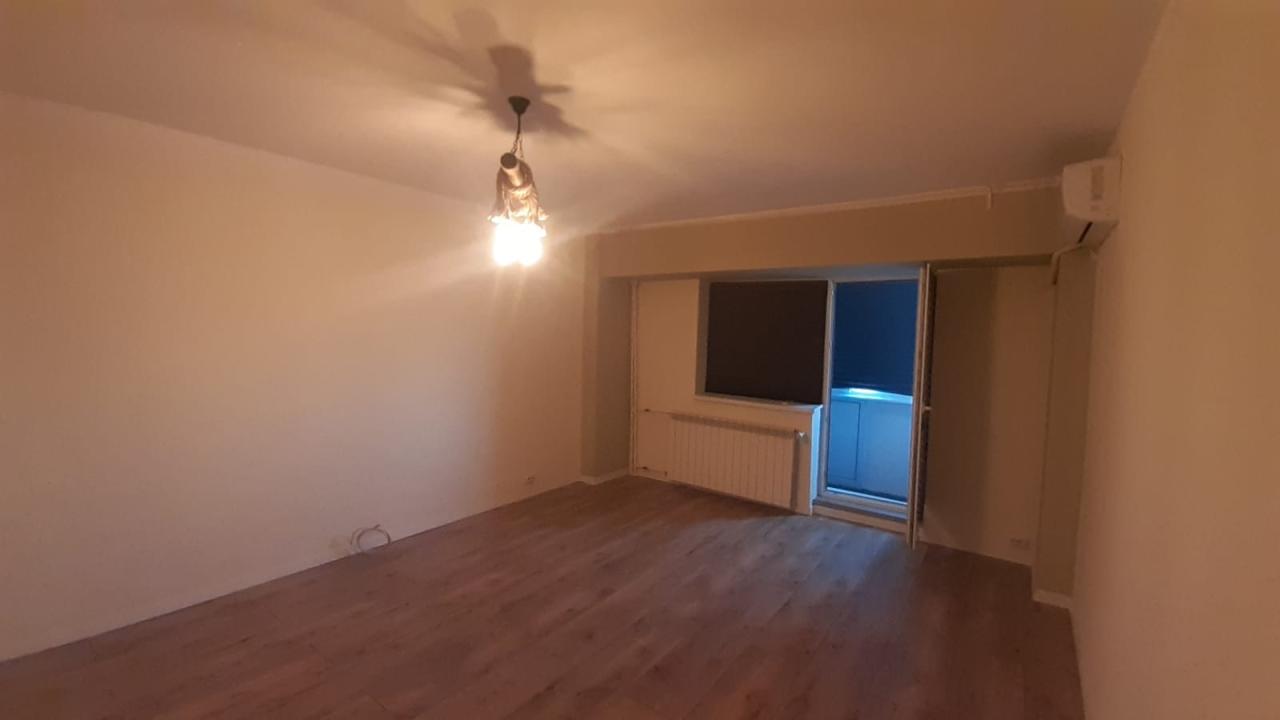 Inchiriere Apartament 2 camere ,zona Piata Alba Iulia ,strada Piata Alba Iulia ,nr 4 ,550 € /luna 