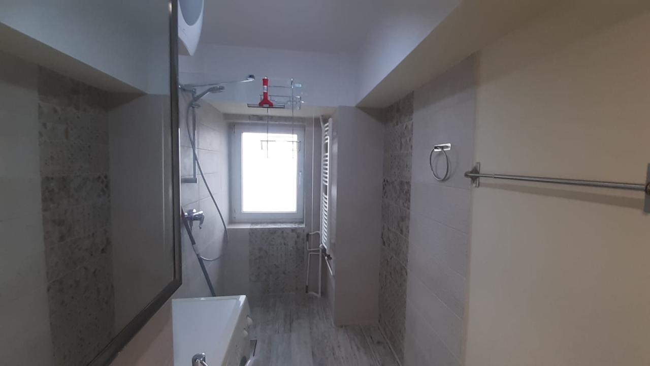 Inchiriere Apartament 2 camere ,zona Piata Alba Iulia ,strada Piata Alba Iulia ,nr 4 ,550 € /luna 