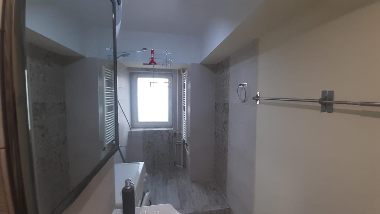 Inchiriere Apartament 2 camere ,zona Piata Alba Iulia ,strada Piata Alba Iulia ,nr 4 ,550 € /luna 