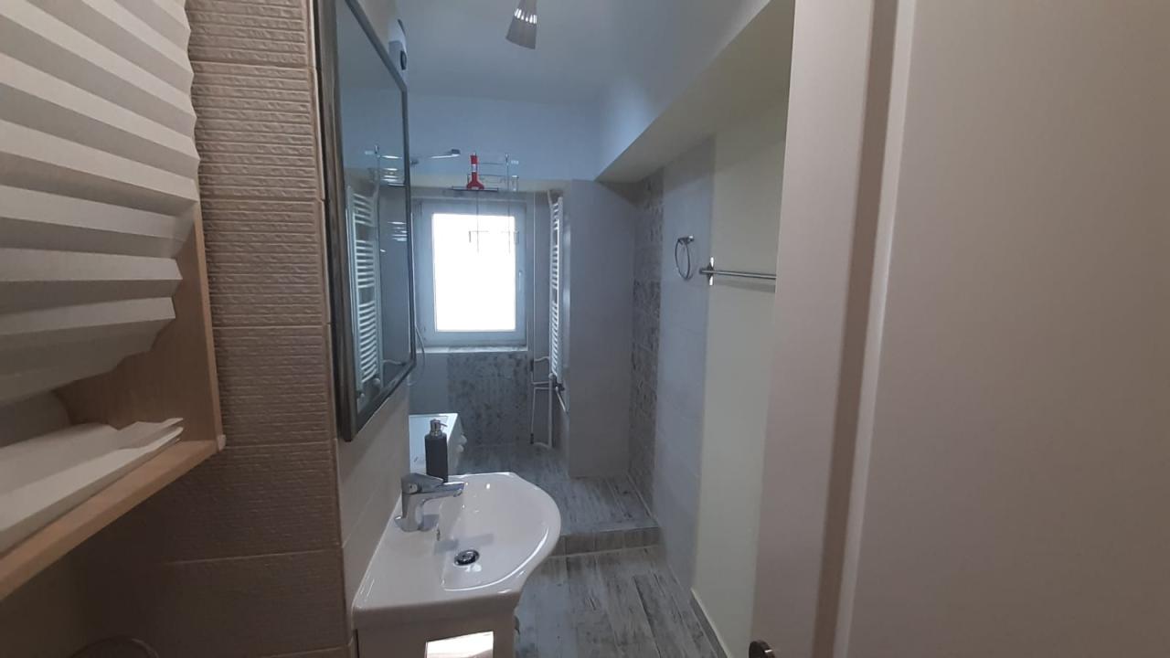 Inchiriere Apartament 2 camere ,zona Piata Alba Iulia ,strada Piata Alba Iulia ,nr 4 ,550 € /luna 