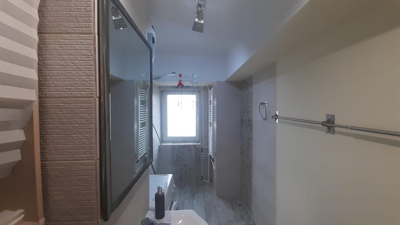 Inchiriere Apartament 2 camere ,zona Piata Alba Iulia ,strada Piata Alba Iulia ,nr 4 ,550 € /luna 