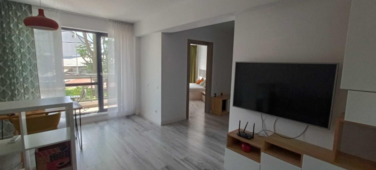 Inchiriere Apartament 2 camere ,zona Parcul Carol ,strada Marasesti ,nr 22 ,800 € /luna 