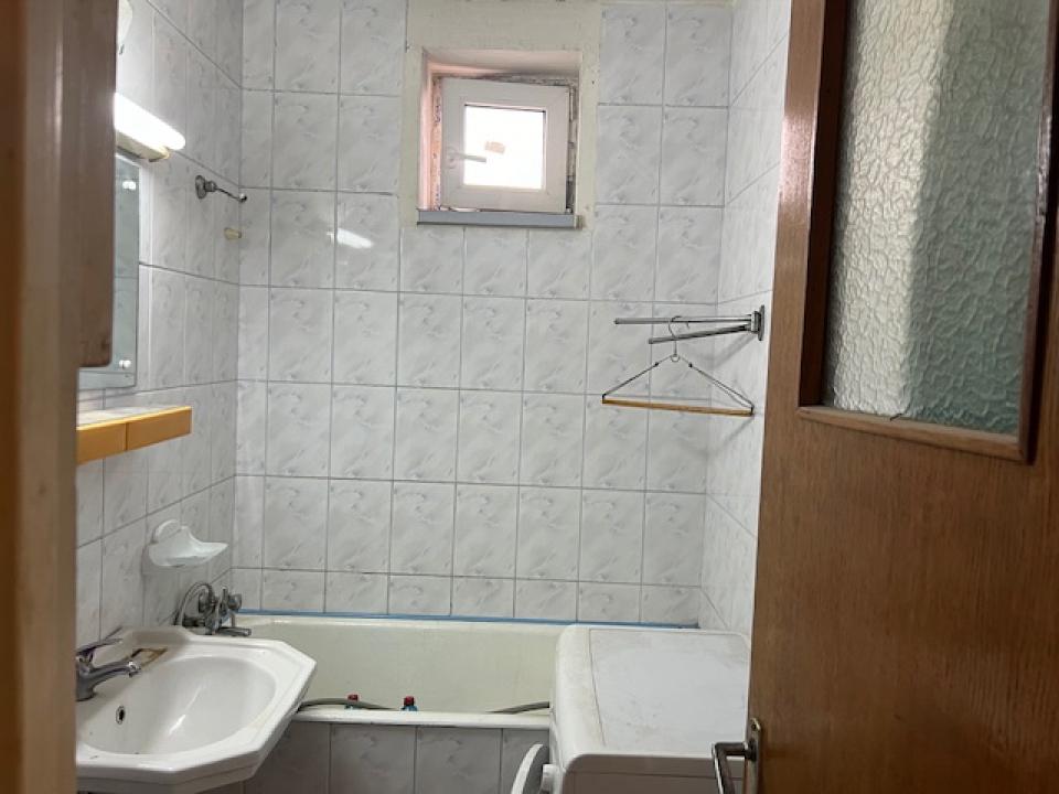 Vanzare Apartament 2 camere ,zona Drumul Taberei ,strada Drumul Taberei ,nr 91 ,73.000 €