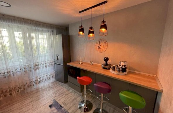 Inchiriere Apartament 2 camere ,zona Piata Alba Iulia ,strada Burebista ,nr 2 ,700 € /luna 