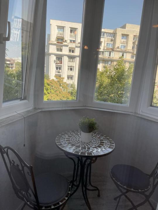 Inchiriere Apartament 2 camere ,zona Piata Alba Iulia ,strada Burebista ,nr 2 ,700 € /luna 