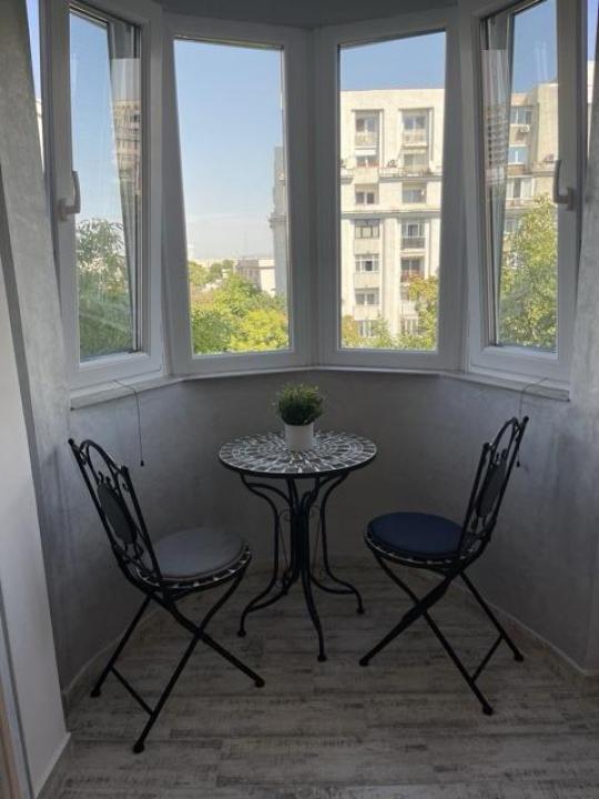 Inchiriere Apartament 2 camere ,zona Piata Alba Iulia ,strada Burebista ,nr 2 ,700 € /luna 