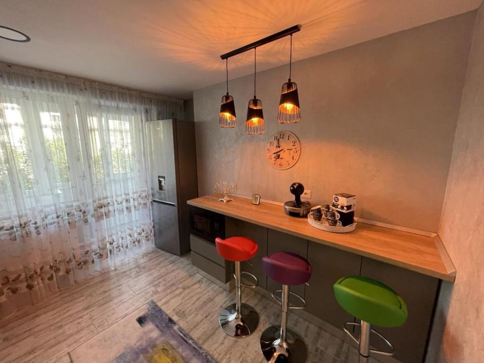 Inchiriere Apartament 2 camere ,zona Piata Alba Iulia ,strada Burebista ,nr 2 ,700 € /luna 