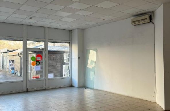 Inchiriere Spatiu Comercial 3 camere ,zona Dristor ,strada Camil Ressu ,nr - ,2.499 € /luna 