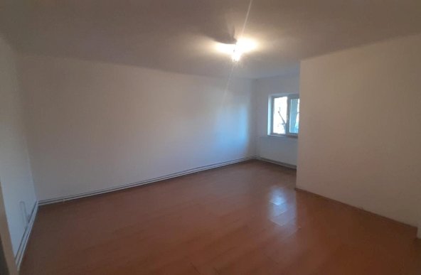 Vanzare Apartament 4 camere ,zona Bragadiru ,strada Florilor ,nr 11 ,87.000 €