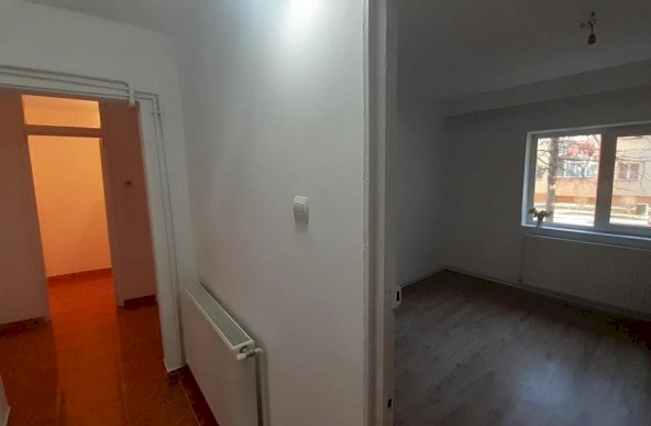 Vanzare Apartament 4 camere ,zona Bragadiru ,strada Florilor ,nr 11 ,87.000 €