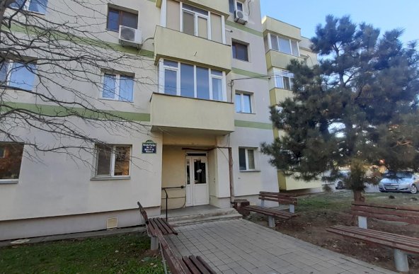 Vanzare Apartament 4 camere ,zona Bragadiru ,strada Florilor ,nr 11 ,87.000 €