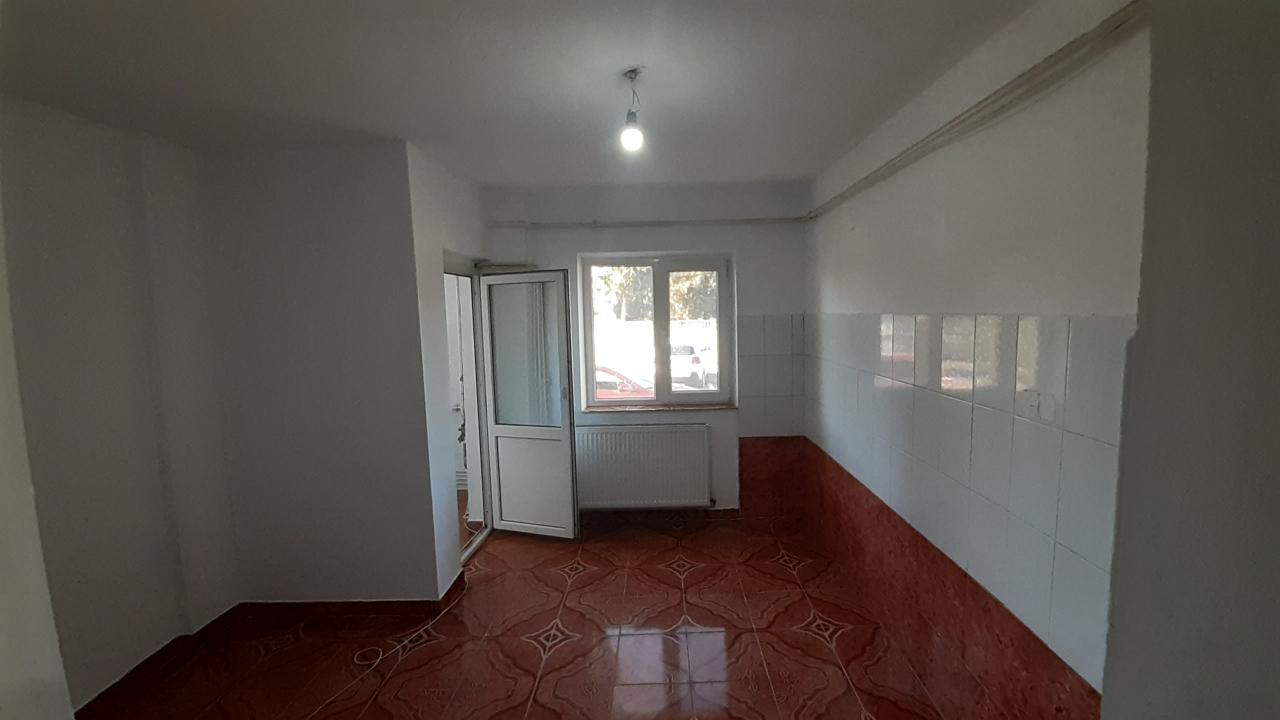 Vanzare Apartament 4 camere ,zona Bragadiru ,strada Florilor ,nr 11 ,87.000 €