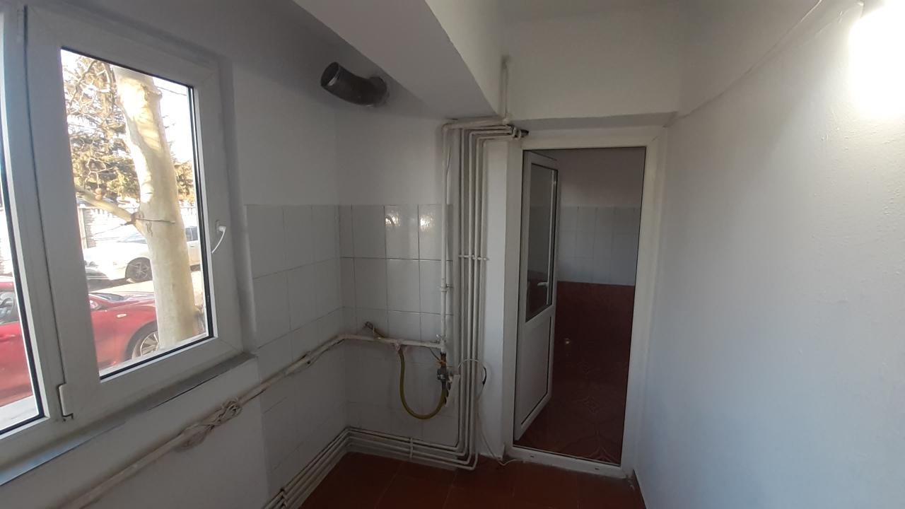 Vanzare Apartament 4 camere ,zona Bragadiru ,strada Florilor ,nr 11 ,87.000 €