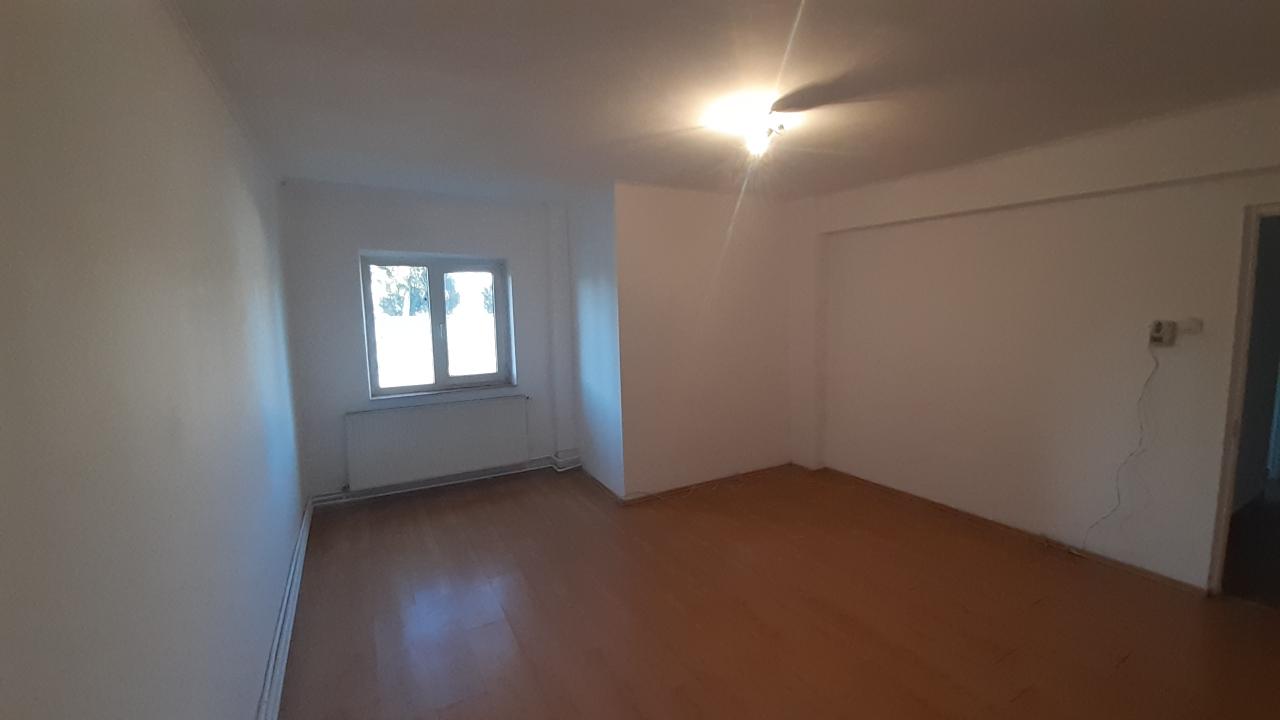 Vanzare Apartament 4 camere ,zona Bragadiru ,strada Florilor ,nr 11 ,87.000 €