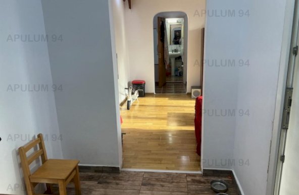 Apartament 3 camere Valea Oltului- stradal. 