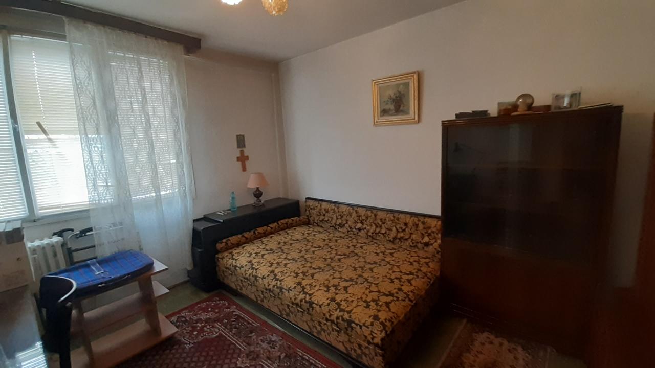 Vanzare Apartament 3 camere ,zona Drumul Taberei ,strada Drumul Taberei ,nr 79 ,105.000 €