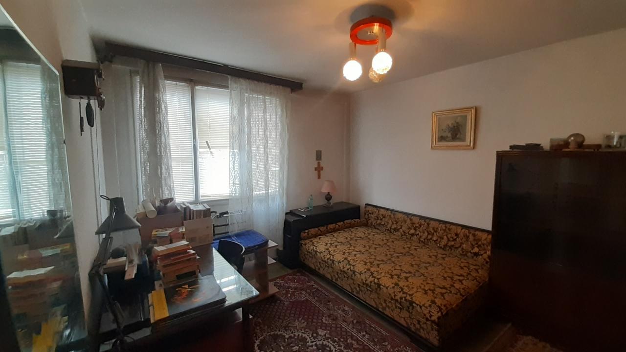 Vanzare Apartament 3 camere ,zona Drumul Taberei ,strada Drumul Taberei ,nr 79 ,105.000 €