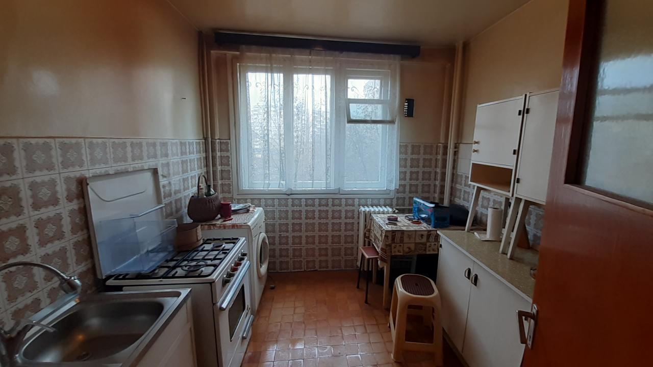 Vanzare Apartament 3 camere ,zona Drumul Taberei ,strada Drumul Taberei ,nr 79 ,105.000 €