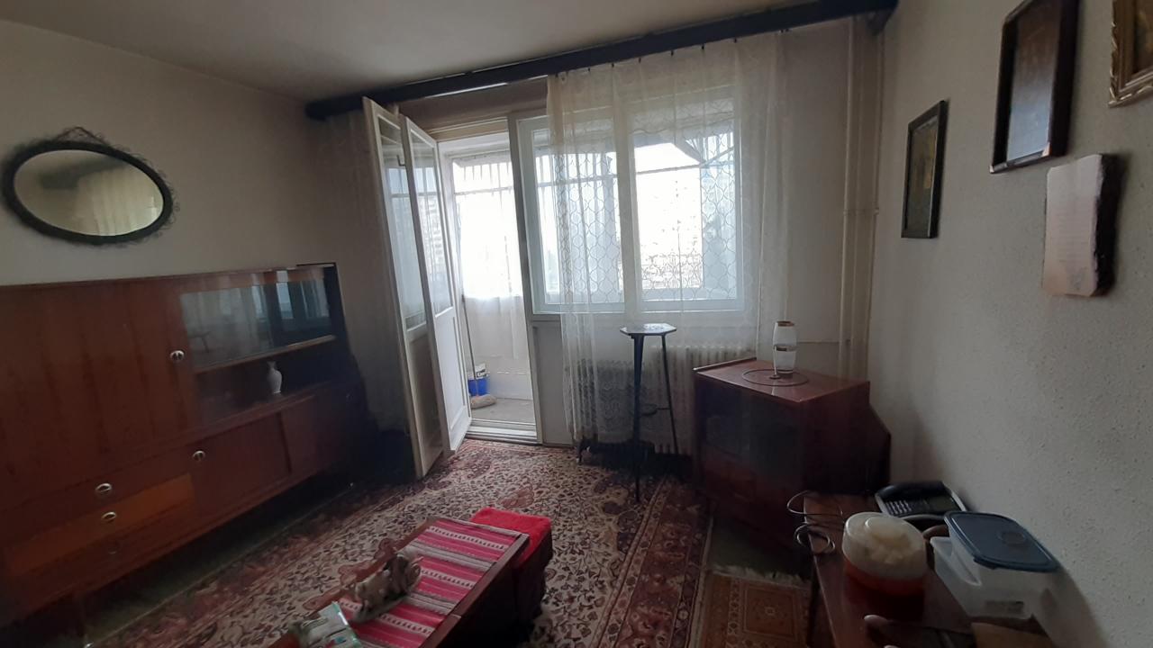 Vanzare Apartament 3 camere ,zona Drumul Taberei ,strada Drumul Taberei ,nr 79 ,105.000 €