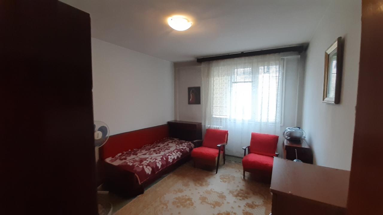 Vanzare Apartament 3 camere ,zona Drumul Taberei ,strada Drumul Taberei ,nr 79 ,105.000 €