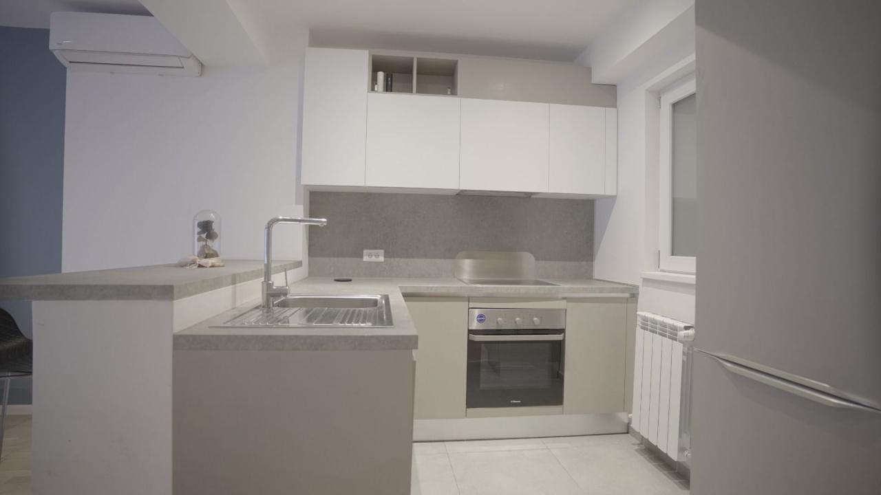 Vanzare Apartament 3 camere ,zona Herastrau ,strada soseaua nordului ,nr 96 ,348.000 €