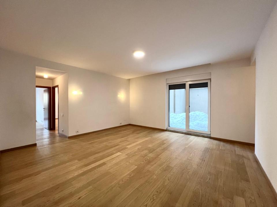 Inchiriere Apartament 3 camere ,zona Aviatorilor ,strada Emanoil Porumbaru ,nr 82 ,2.300 € /luna 