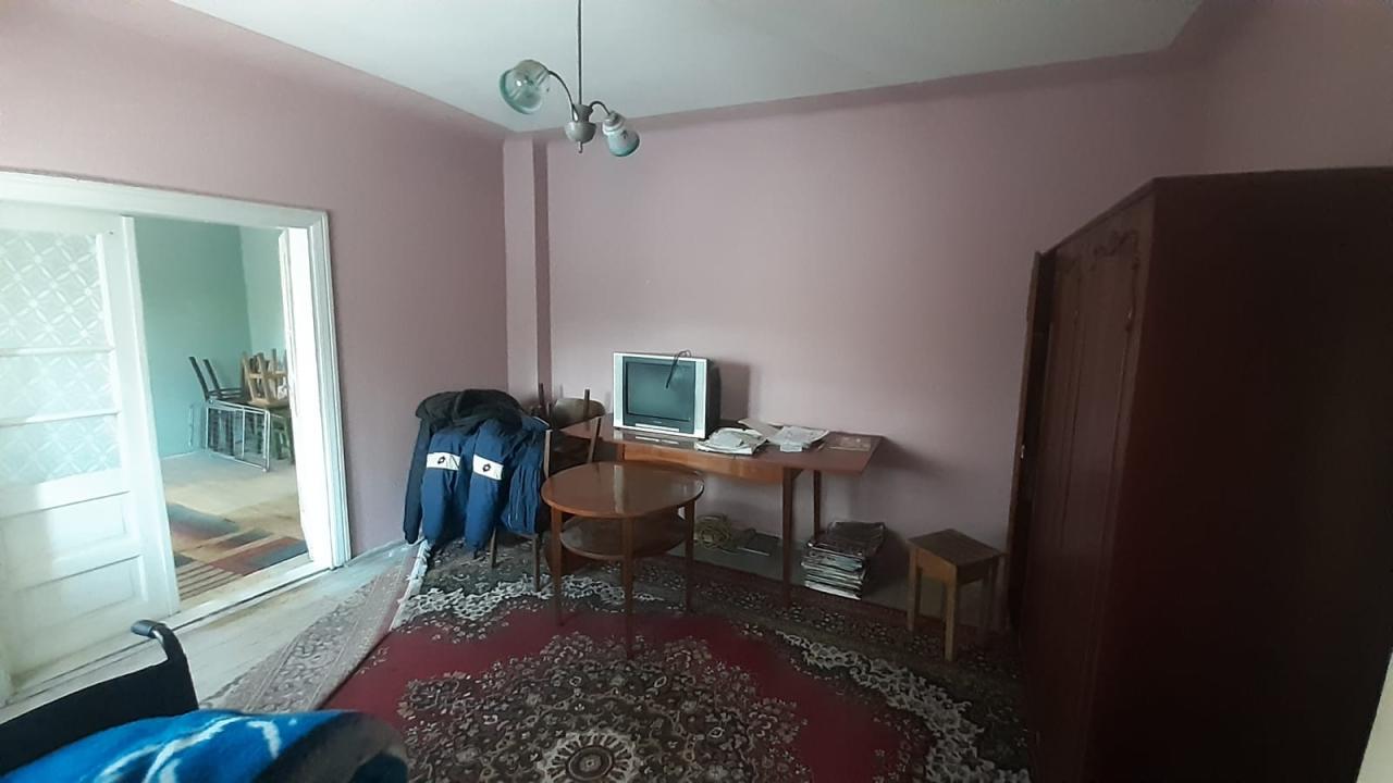 Vanzare Casa/Vila 3 camere ,zona Giurgiului ,strada Badea Dumitru ,nr 10 ,139.000 €